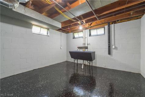 16189 Hummel Road Brook Park OH 44142
