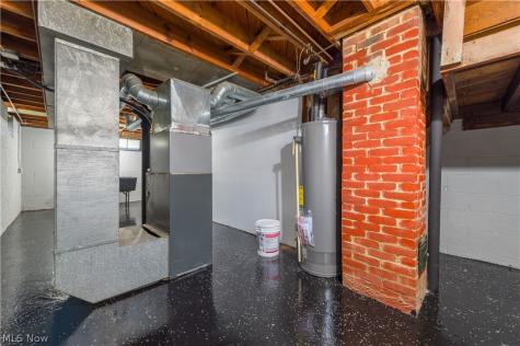 16189 Hummel Road Brook Park OH 44142