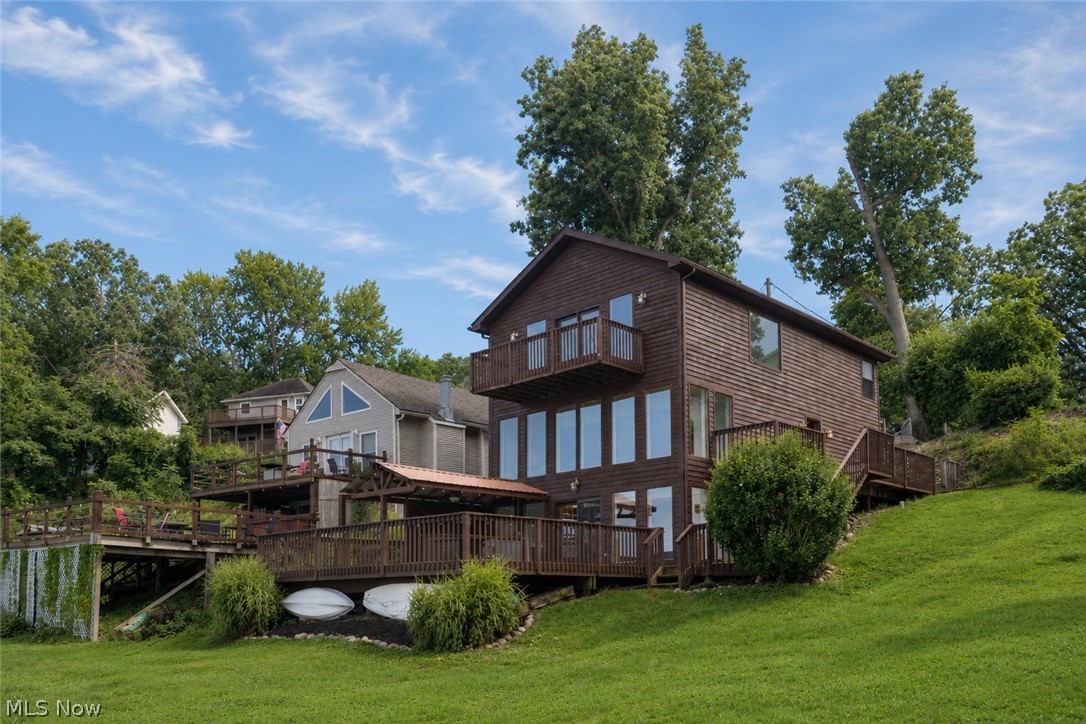 643 Fruit Drive Coventry OH 44319