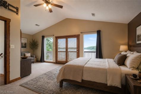 643 Fruit Drive Coventry OH 44319