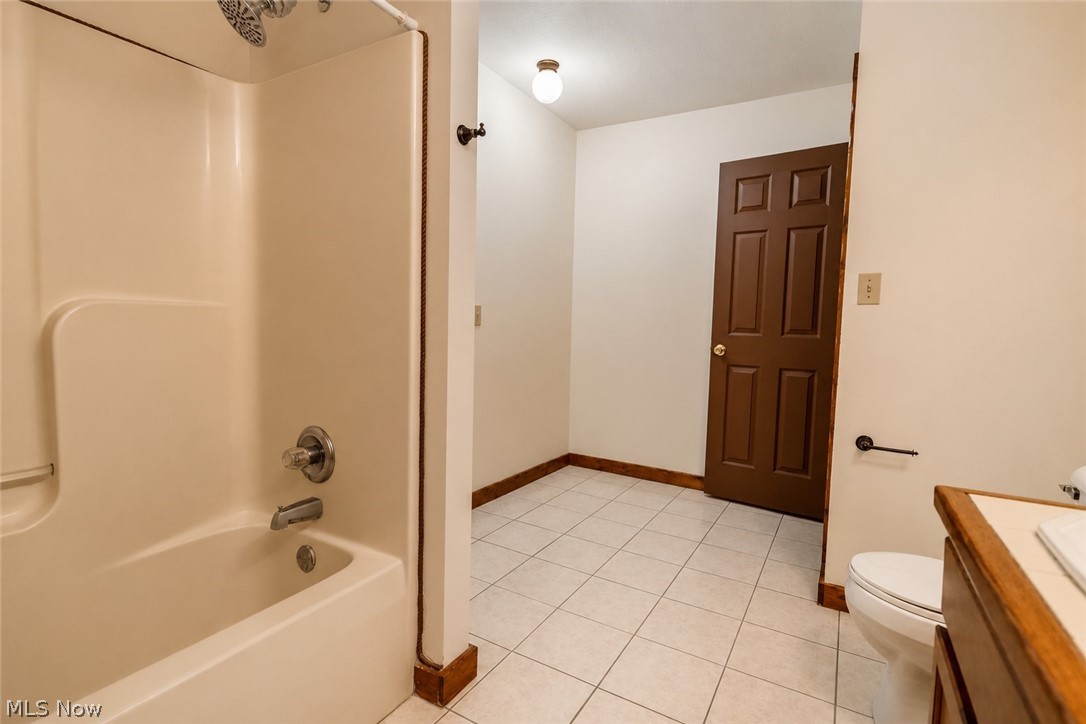 643 Fruit Drive Coventry OH 44319