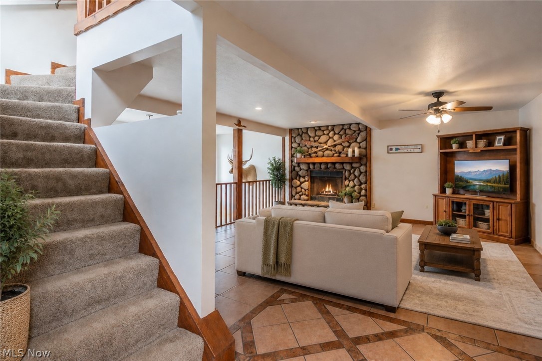 643 Fruit Drive Coventry OH 44319