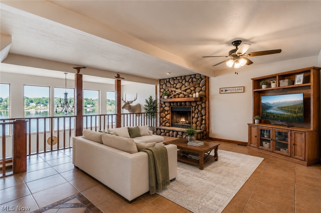 643 Fruit Drive Coventry OH 44319