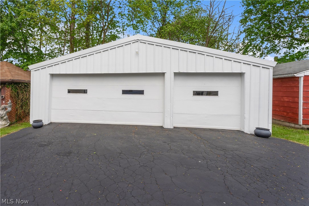 273 Maplewood Avenue Struthers OH 44471