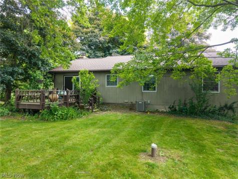 5520 Apple Ridge Circle Clinton OH 44216