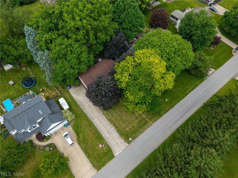 5520 Apple Ridge Circle Clinton OH 44216