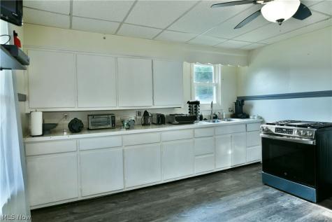 304 Cherry Avenue Niles OH 44446
