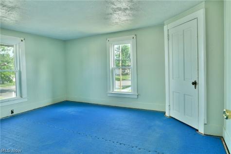 304 Cherry Avenue Niles OH 44446