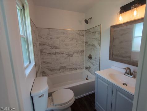 8217 Park Avenue Garrettsville OH 44231