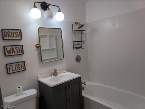 8217 Park Avenue Garrettsville OH 44231