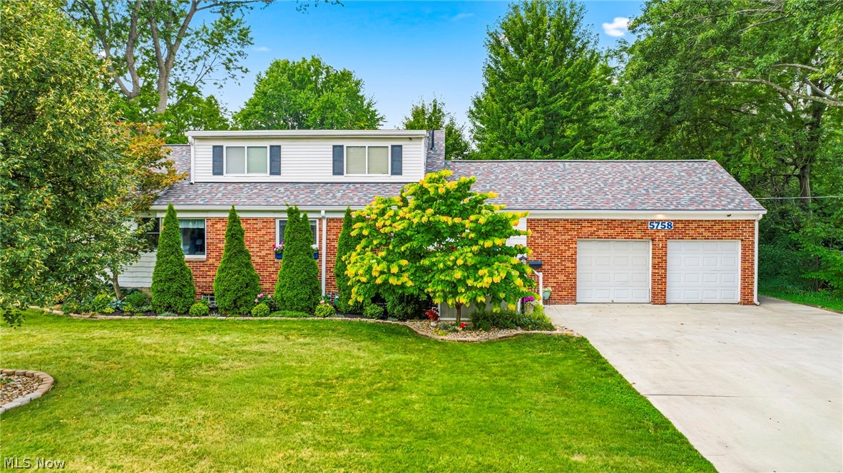 5758 Fitch Road North Olmsted OH 44070
