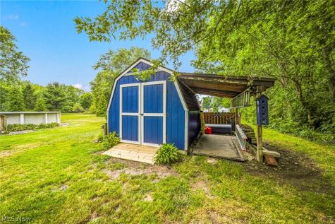 5758 Fitch Road North Olmsted OH 44070