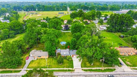 5758 Fitch Road North Olmsted OH 44070