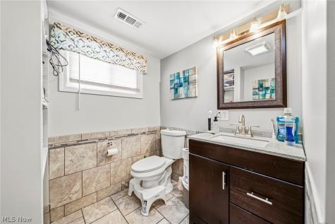 5758 Fitch Road North Olmsted OH 44070