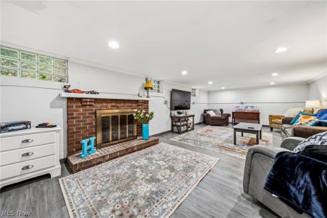5758 Fitch Road North Olmsted OH 44070