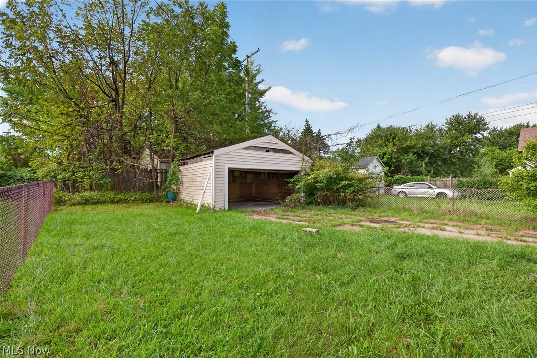 11812 Angelus Avenue Cleveland OH 44105
