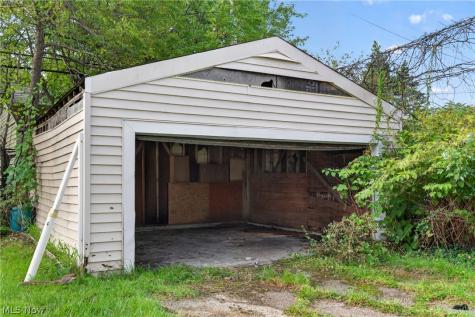 11812 Angelus Avenue Cleveland OH 44105