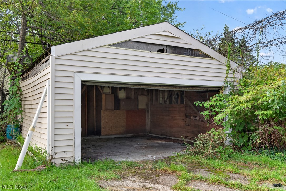 11812 Angelus Avenue Cleveland OH 44105