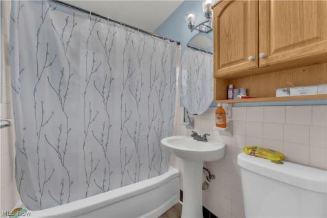 4366 W 182nd Street Cleveland OH 44135