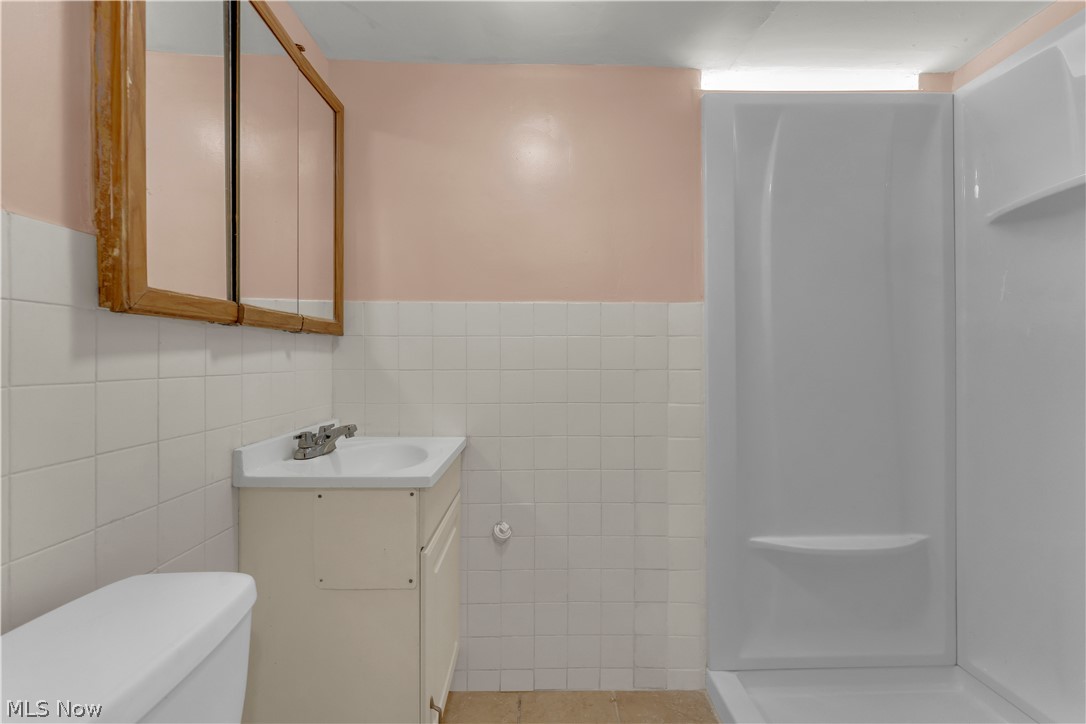 4366 W 182nd Street Cleveland OH 44135