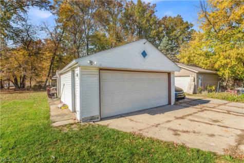 4366 W 182nd Street Cleveland OH 44135