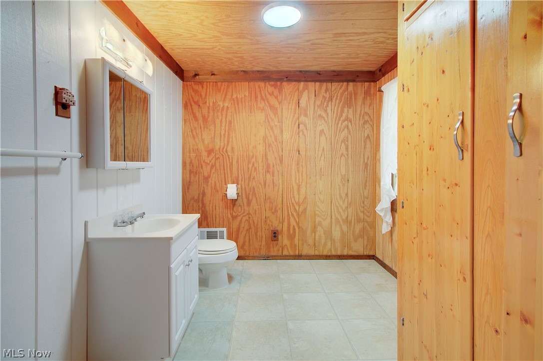 2385 Valley Road Salem OH 44460