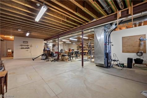 2520 Center Road Avon OH 44011
