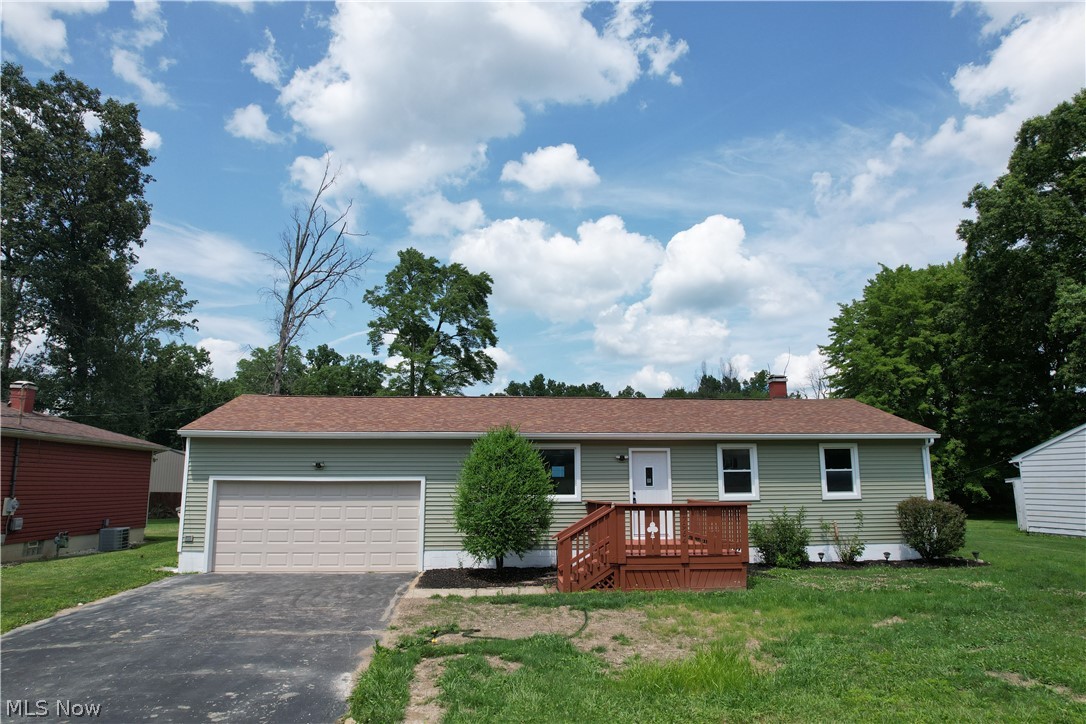 17964 Glendale Avenue Lake Milton OH 44429