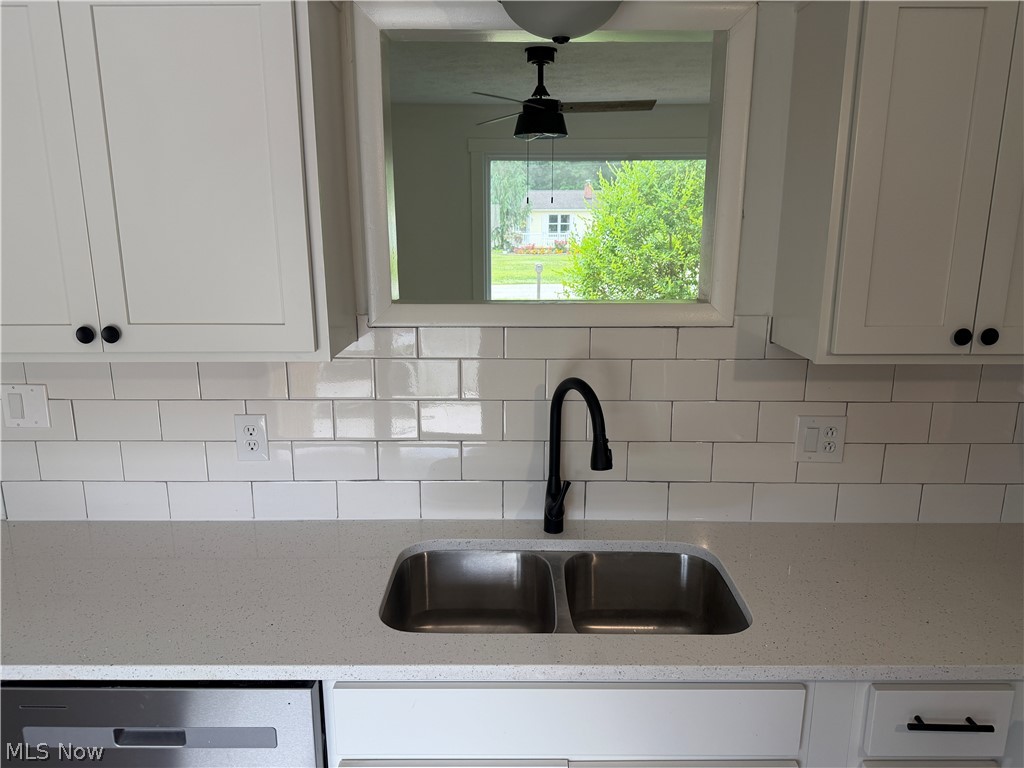 17964 Glendale Avenue Lake Milton OH 44429