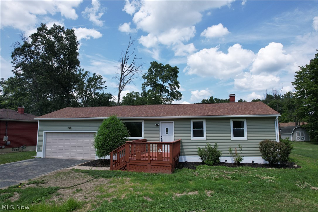 17964 Glendale Avenue Lake Milton OH 44429