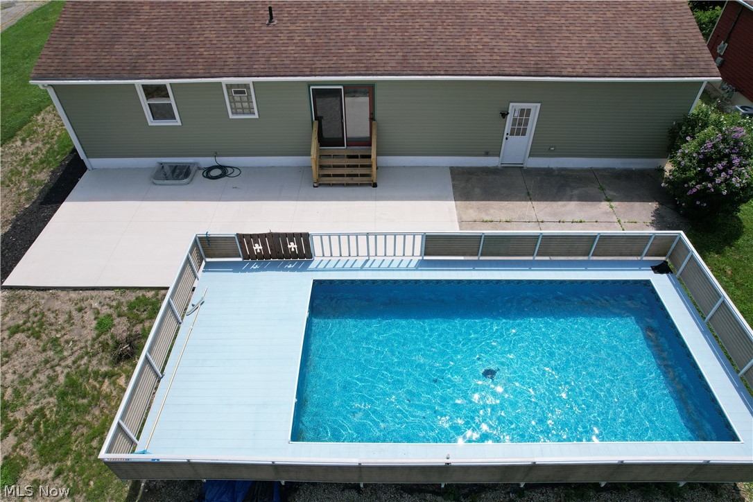 17964 Glendale Avenue Lake Milton OH 44429