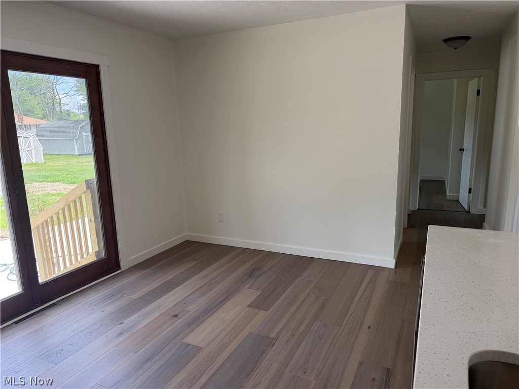 17964 Glendale Avenue Lake Milton OH 44429