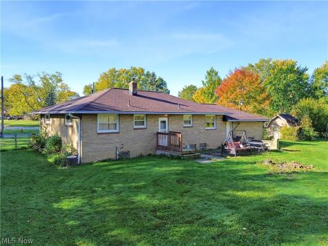 52 Bettie Lane Brunswick OH 44212