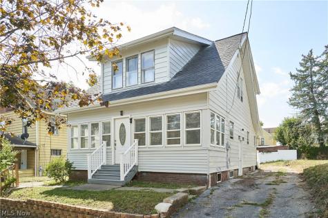 2154 12th Street SW Akron OH 44314