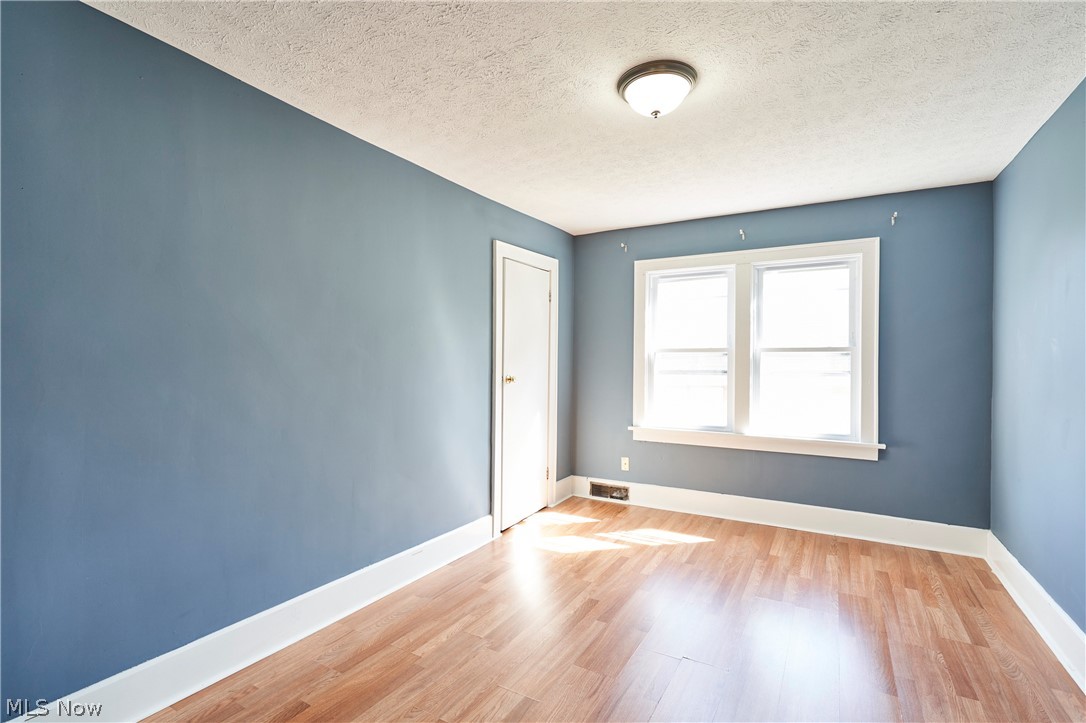 2154 12th Street SW Akron OH 44314