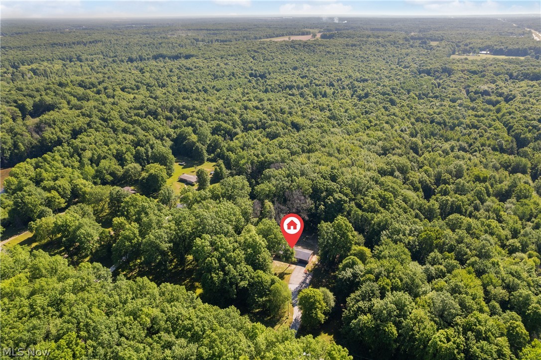 1075 River Road Lake Milton OH 44429