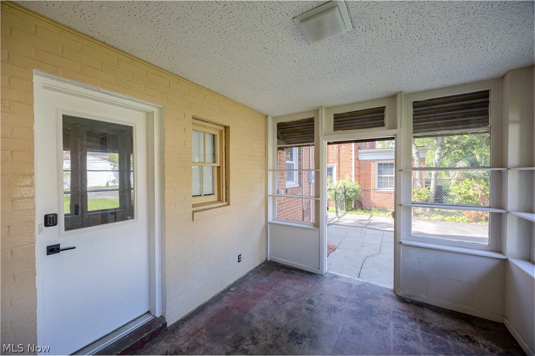 2561 Charney Road University Heights OH 44118