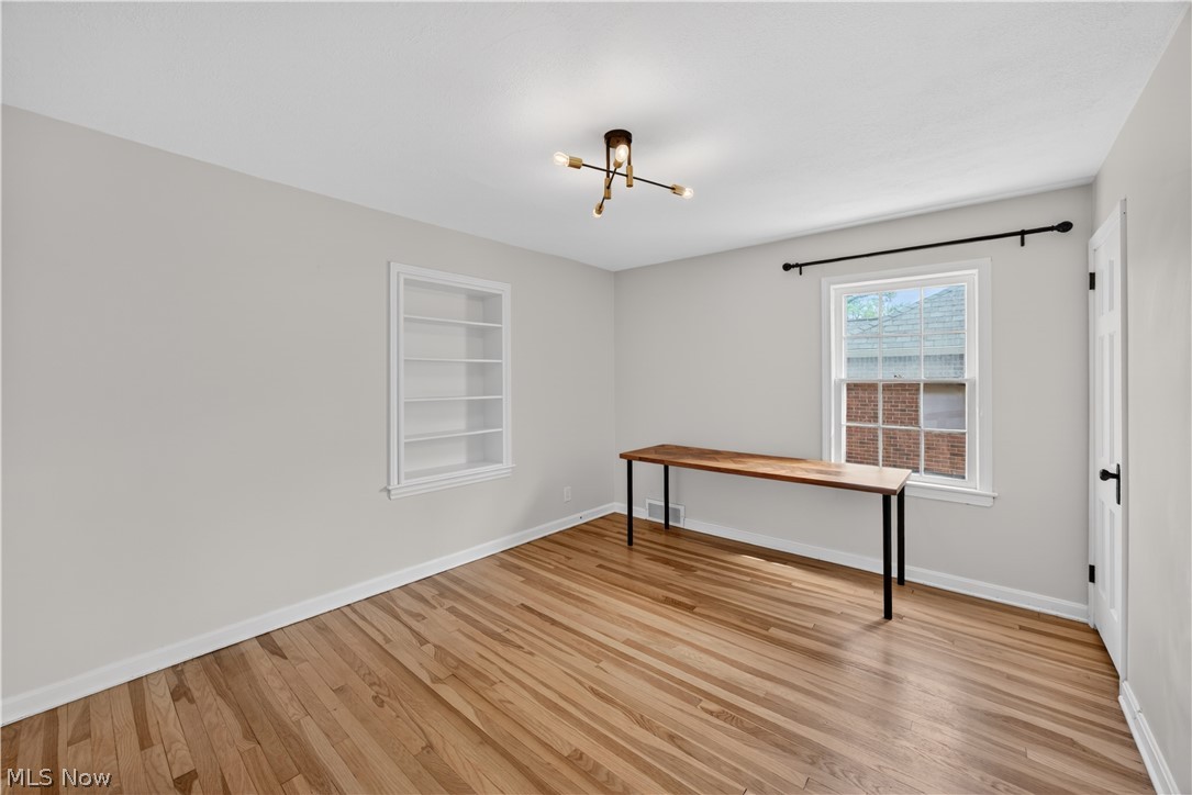 2561 Charney Road University Heights OH 44118