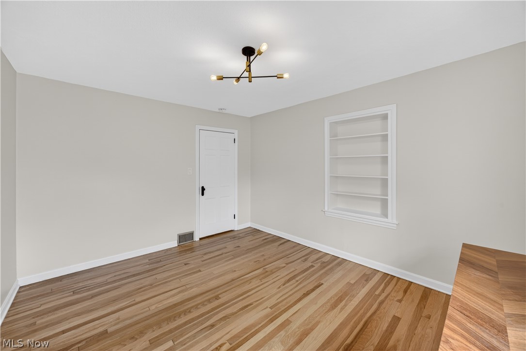 2561 Charney Road University Heights OH 44118