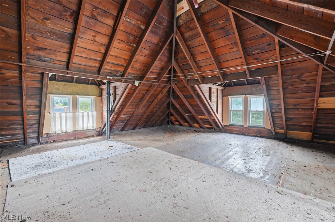 214 6th Street Campbell OH 44405