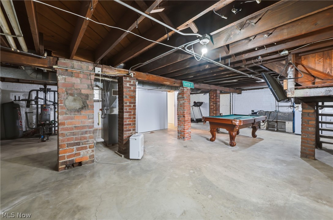 214 6th Street Campbell OH 44405