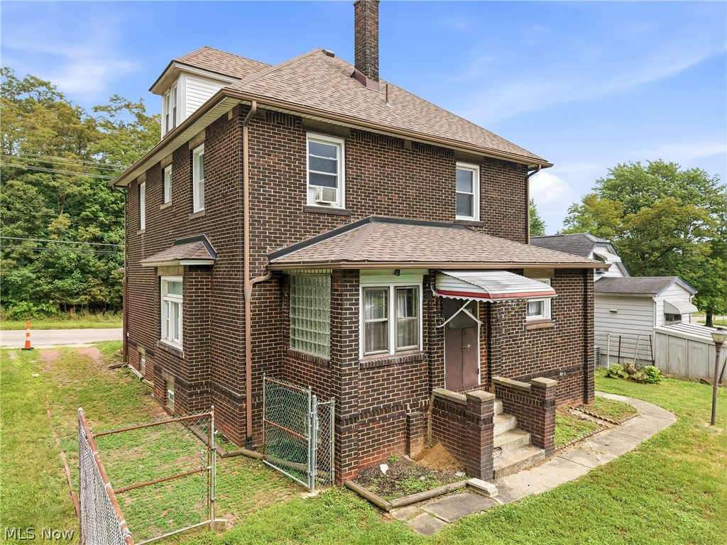 214 6th Street Campbell OH 44405
