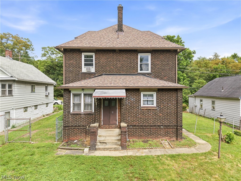 214 6th Street Campbell OH 44405