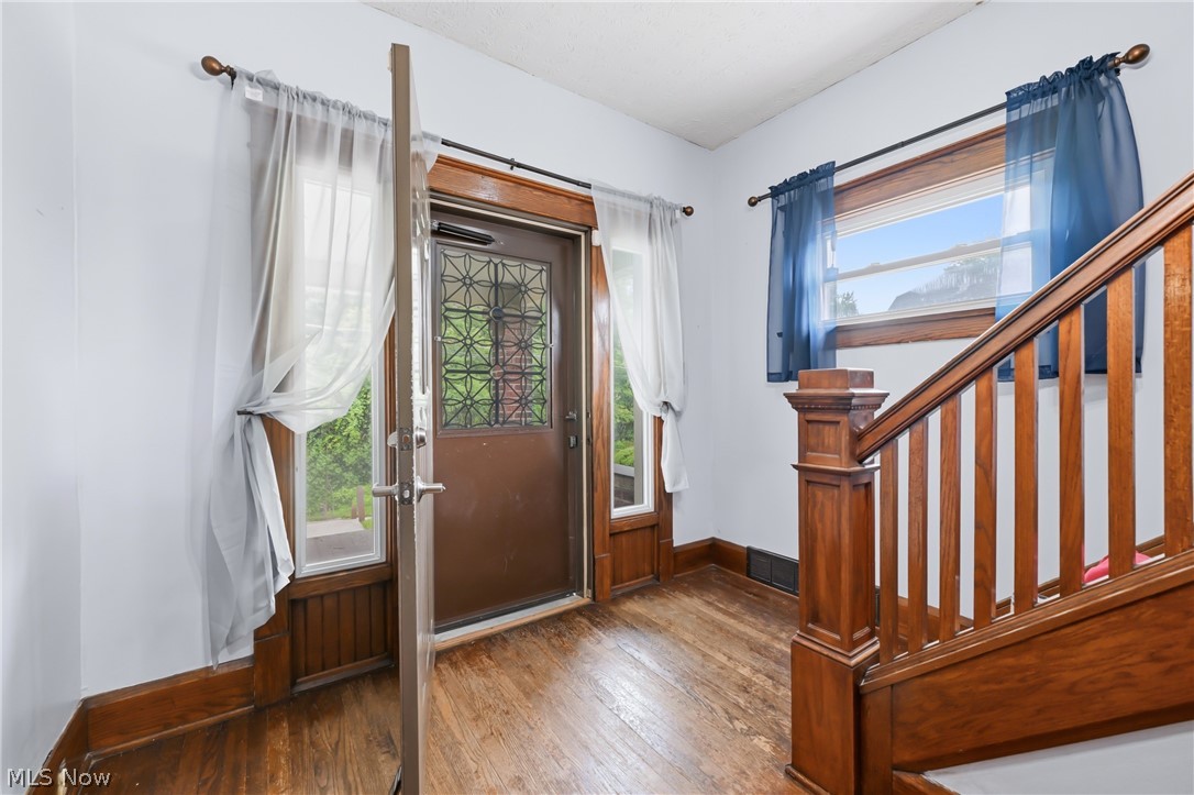 214 6th Street Campbell OH 44405