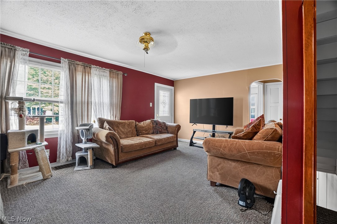 506 Adelaide Avenue SE Warren OH 44483