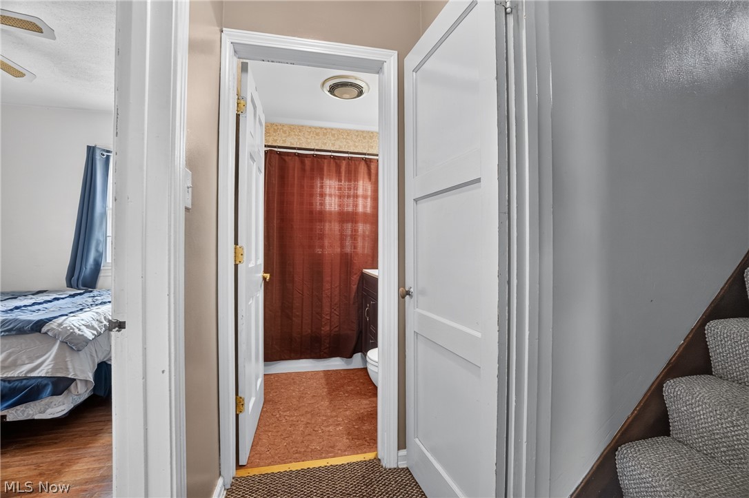 506 Adelaide Avenue SE Warren OH 44483