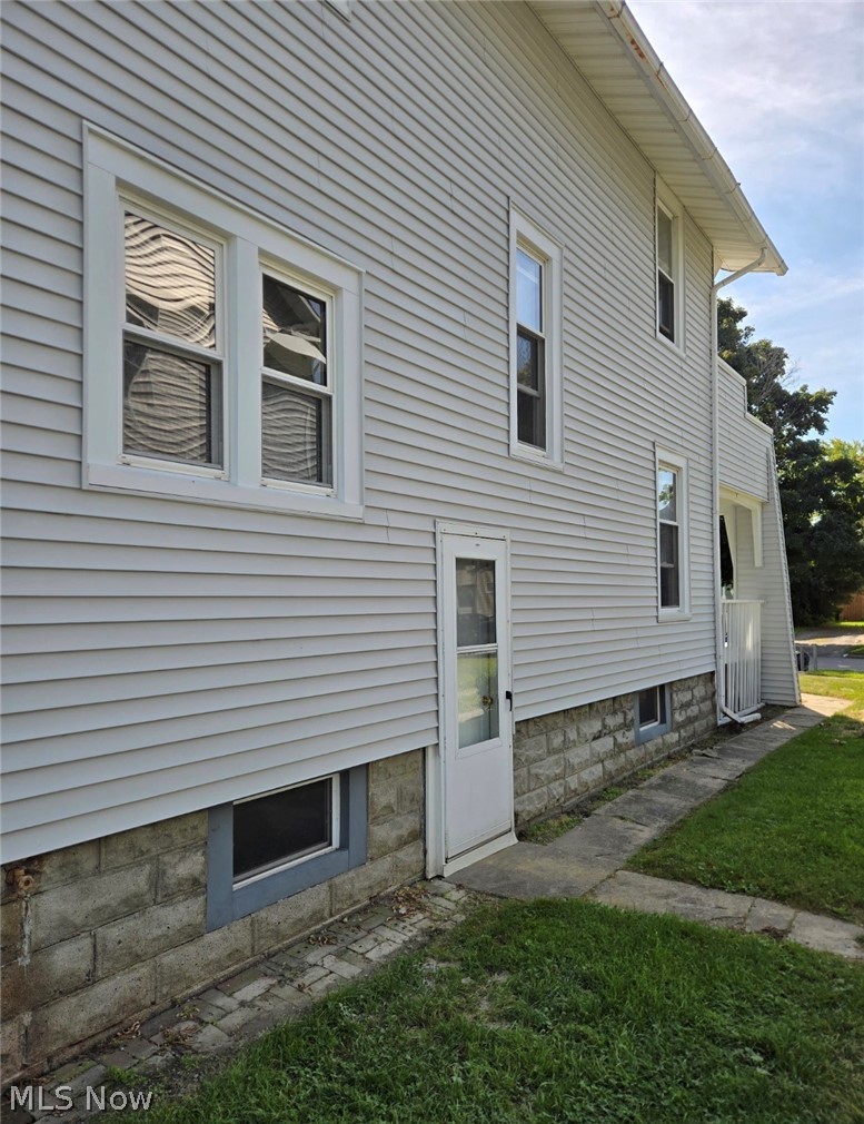 1733 E 47th Street Ashtabula OH 44004