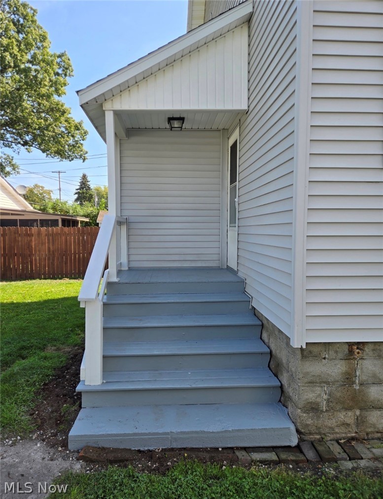 1733 E 47th Street Ashtabula OH 44004