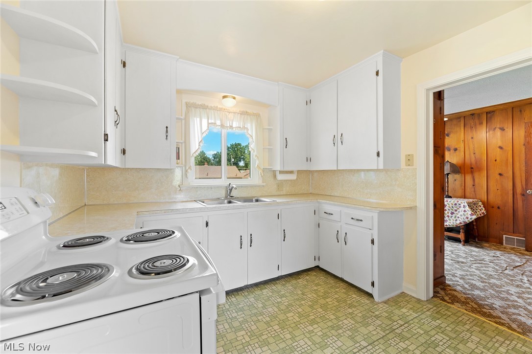 691 E Ford Avenue Barberton OH 44203