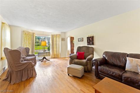 691 E Ford Avenue Barberton OH 44203